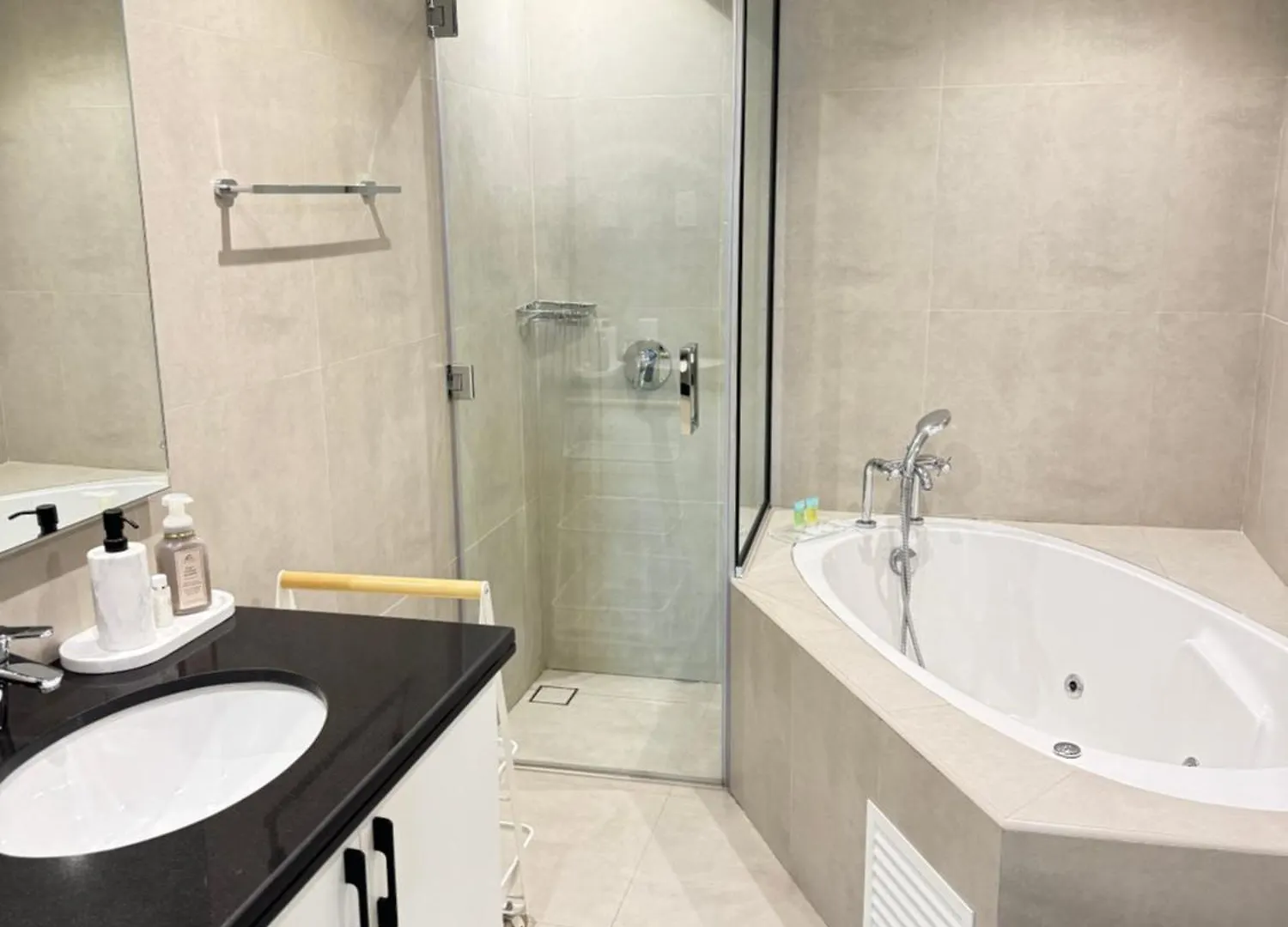 Bel Appartement Dubai Marina